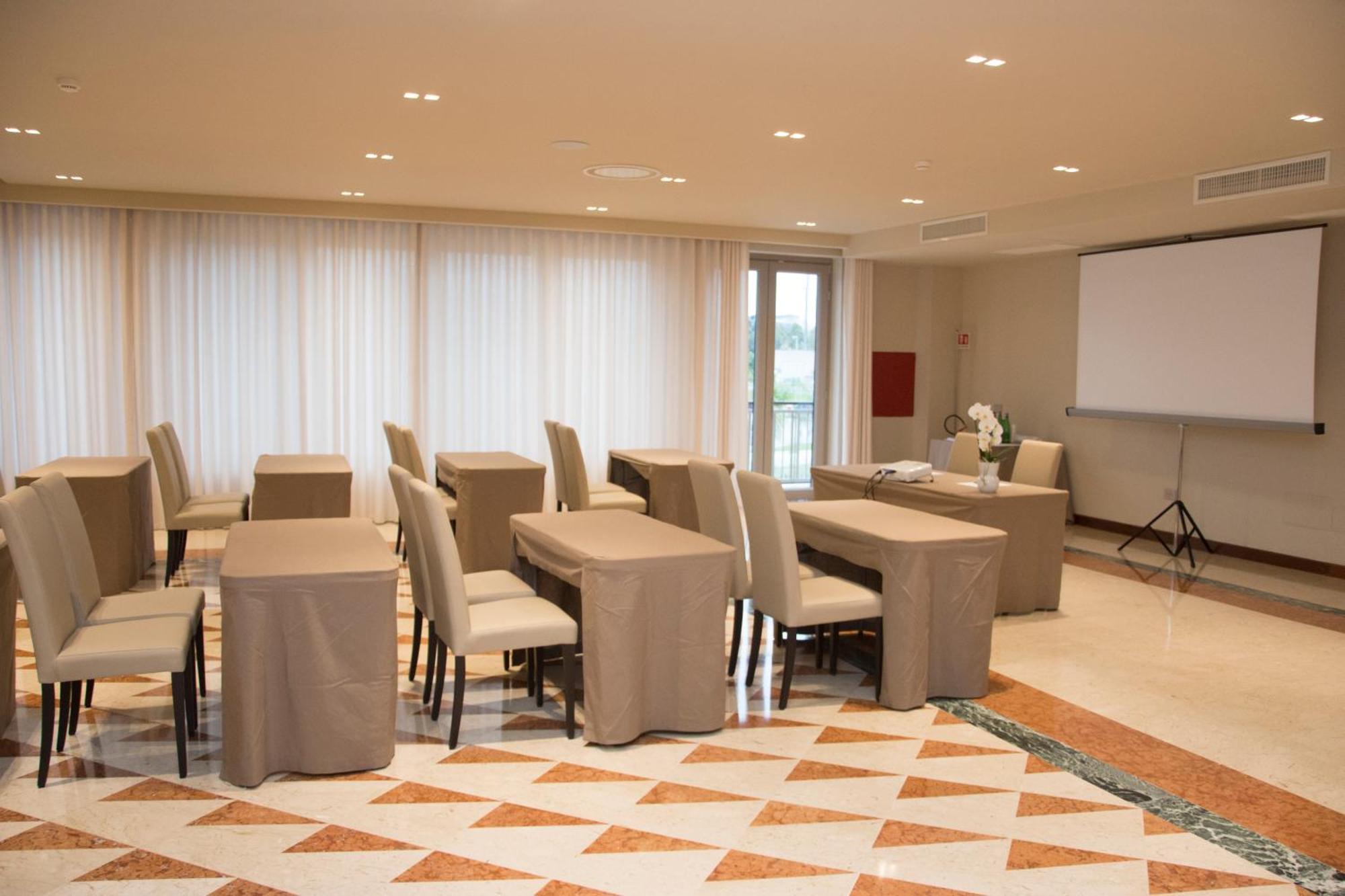 Hotel Commercio Battipaglia Exteriér fotografie
